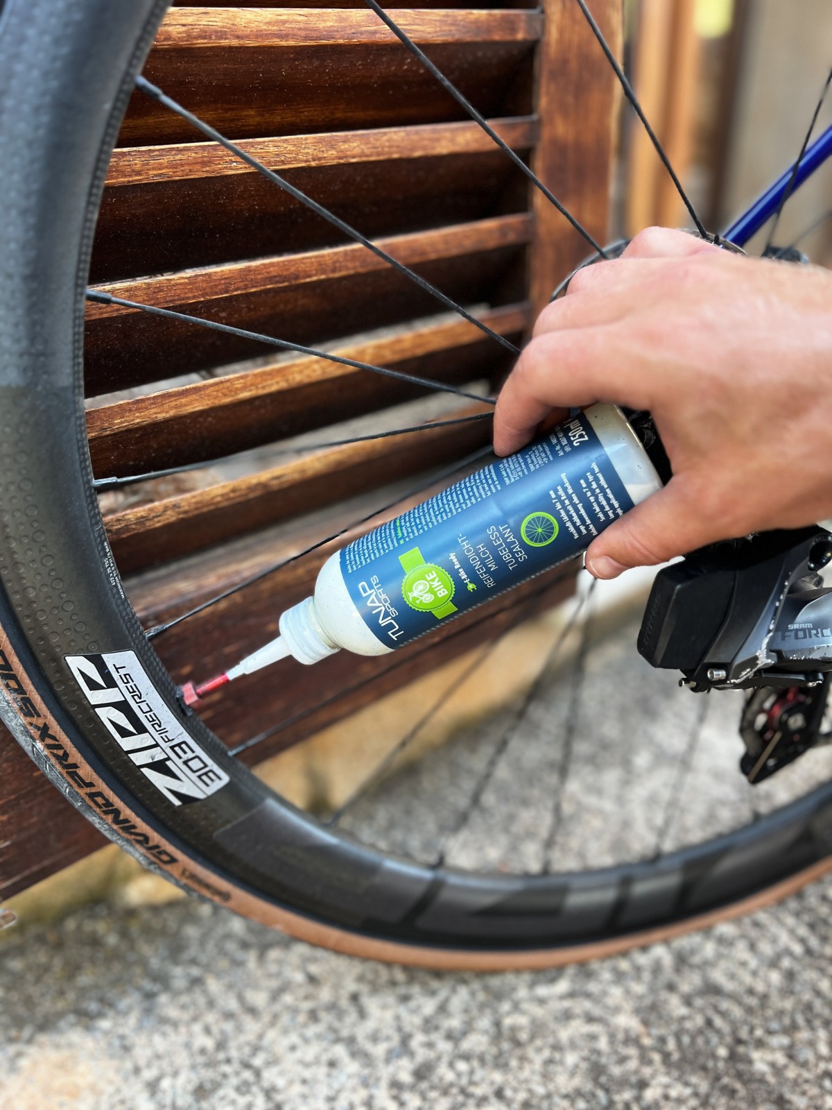Tunap Sports Produkte werden den hohen Anforderungen im Profibereich, durch kontinuierliches Feedback, gerecht. Tunap Sports Produkte für UCI World Tour Teams Intermarché-Wanty sowie des UCI Continental Development Teams Wanty-NIPPO-Re-Z